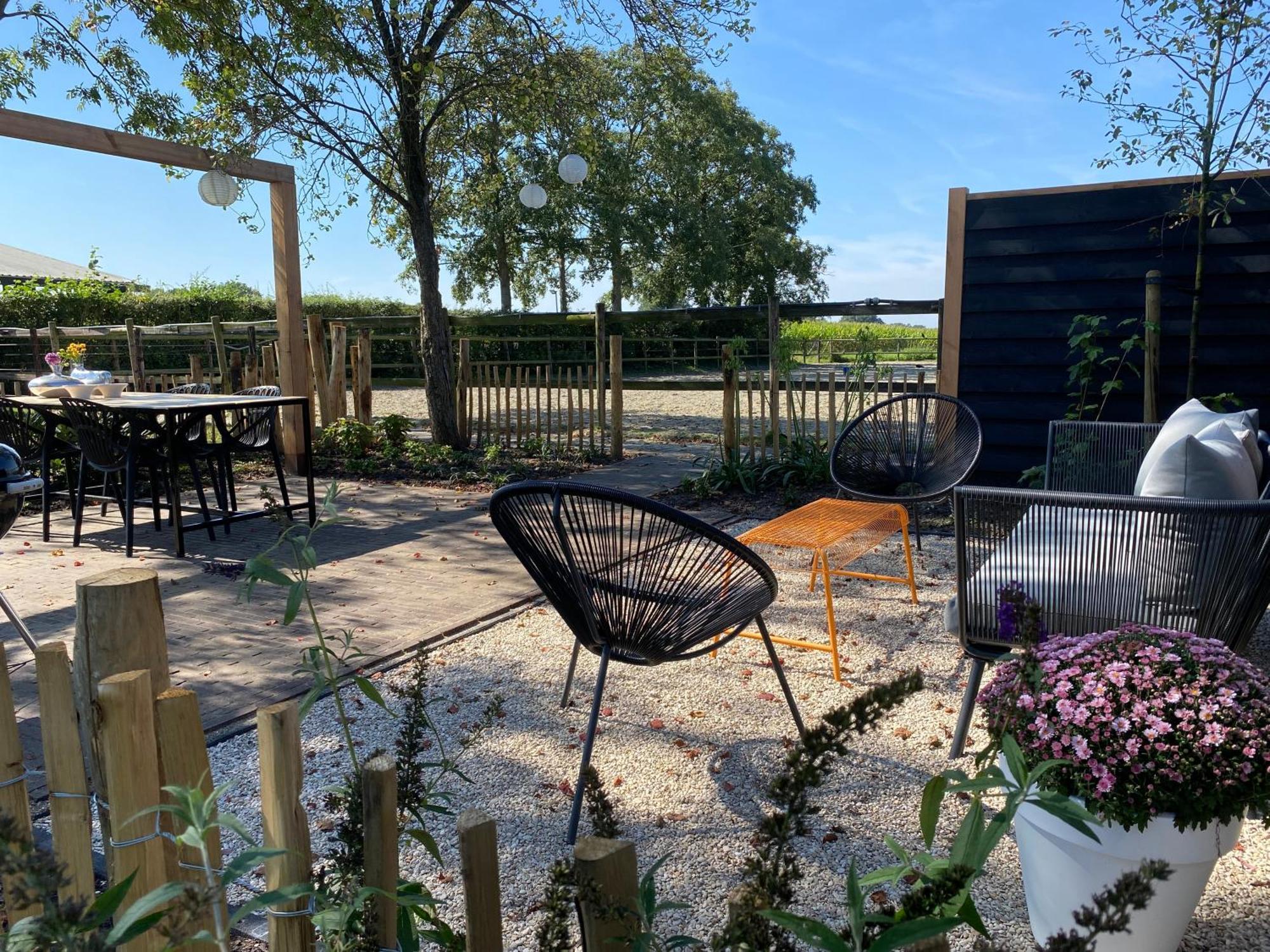 Slapen bij Uppruna Chaam Exteriör bild